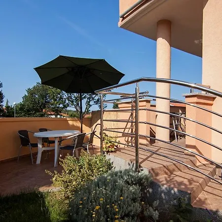 Apartment In Pula - Istrien 11082